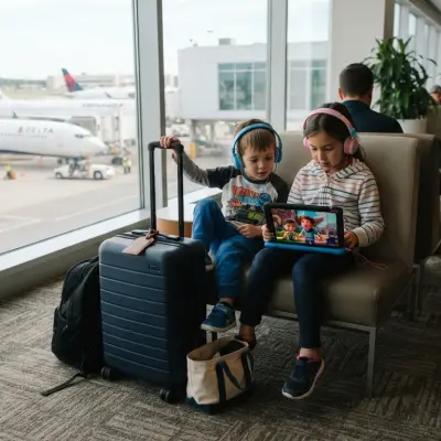 Best Kids Travel Headphones for Flights and Road Trips