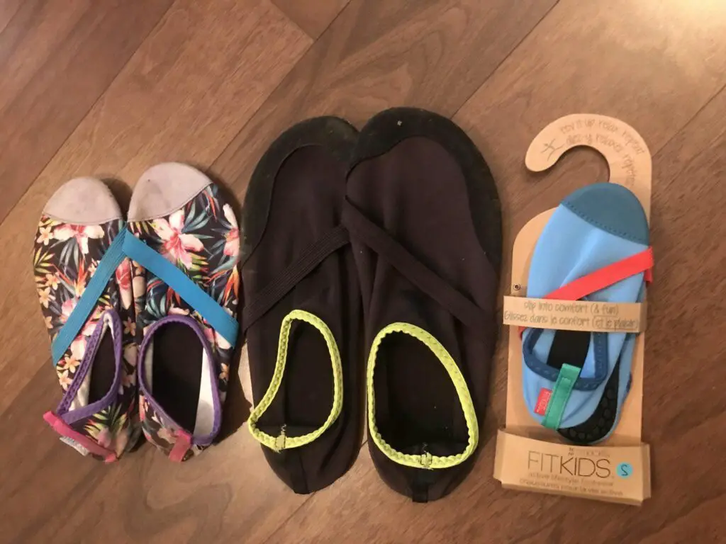 What to pack for the beach with kids: FitKids