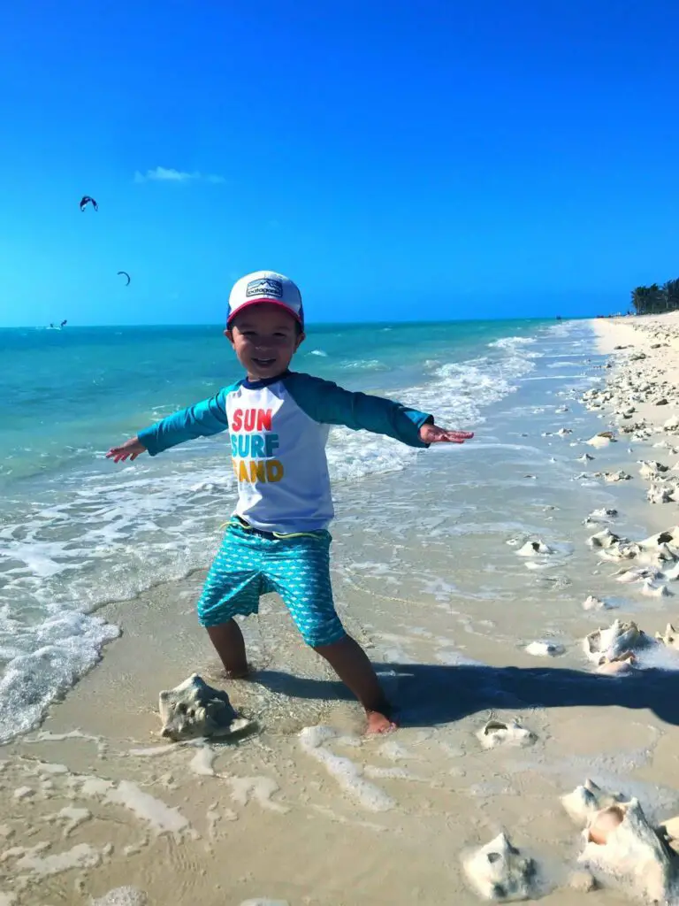 Things to do in turks and Caicos Kite Boarding 